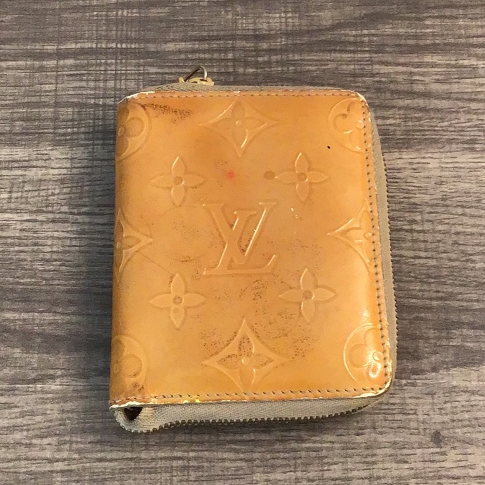Louis Vuitton Yellow Tan Vernis Wallet